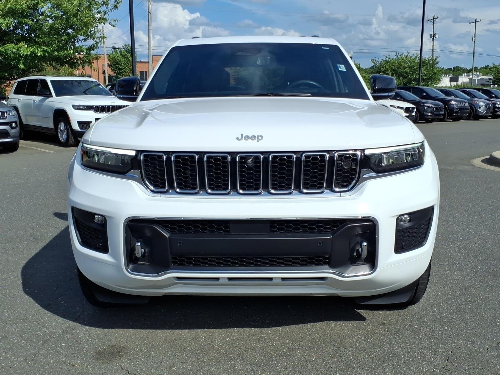 Used 2024 WHITE JEEP OVRLND image 14