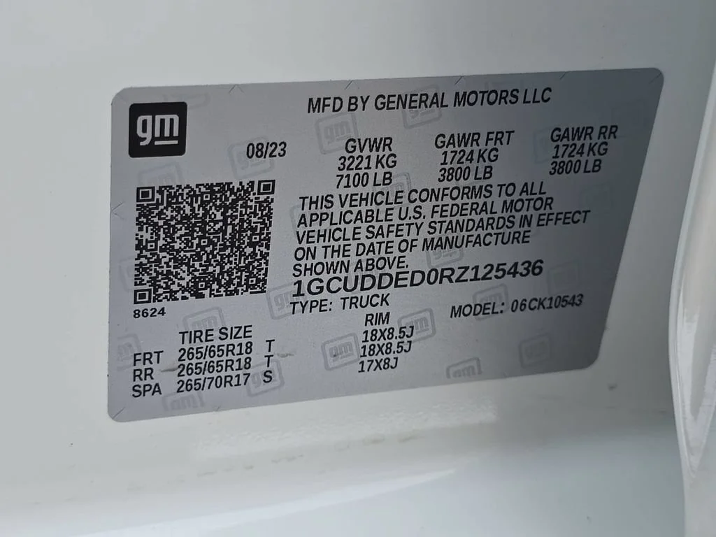 Certified Used 2024 Summit White Chevrolet LT image 35