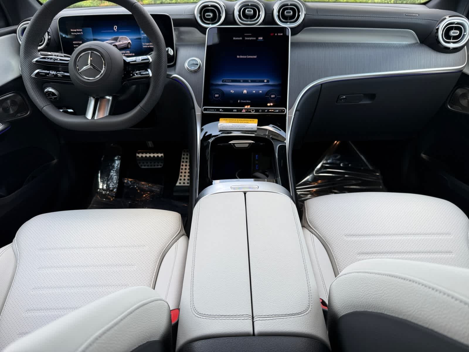 New 2027 Polar White Mercedes-Benz GLC 300 image 13