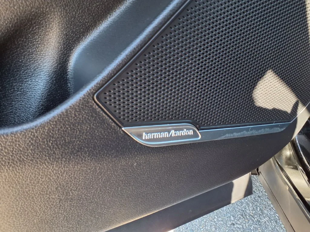 Certified Used 2025 Black Kia X-Line Prestige image 17