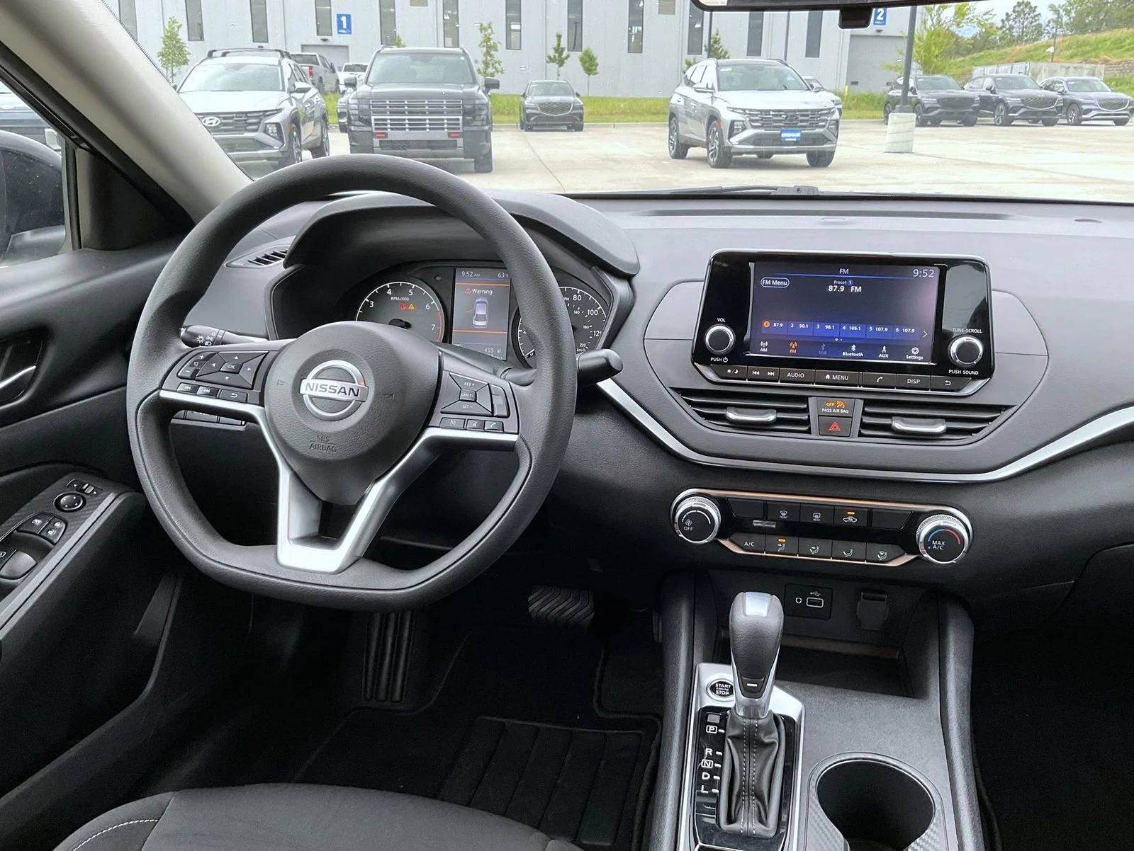 Used 2022 Black Nissan 2.5 S image 14