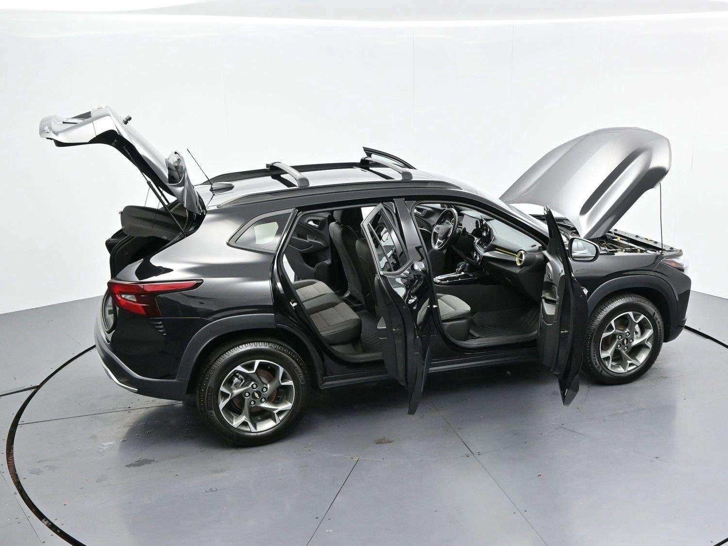 Used 2024 Mosaic Black Metallic Chevrolet LT image 39