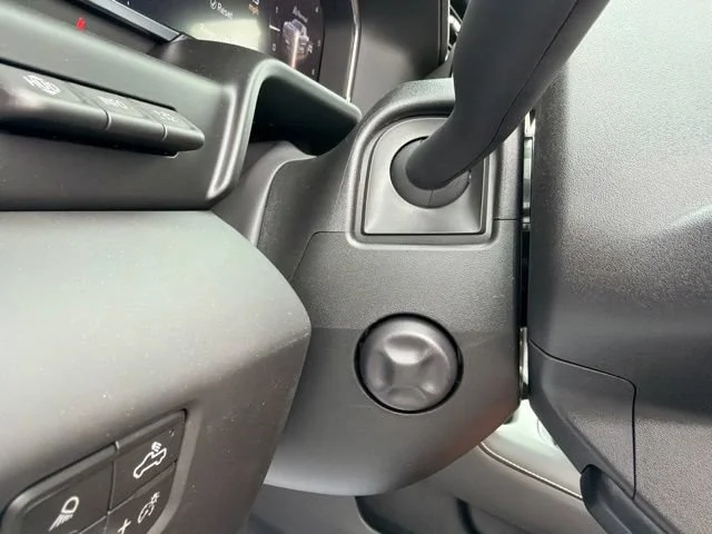 New 2026 Glacier White Tricoat GMC Denali Ultimate image 34