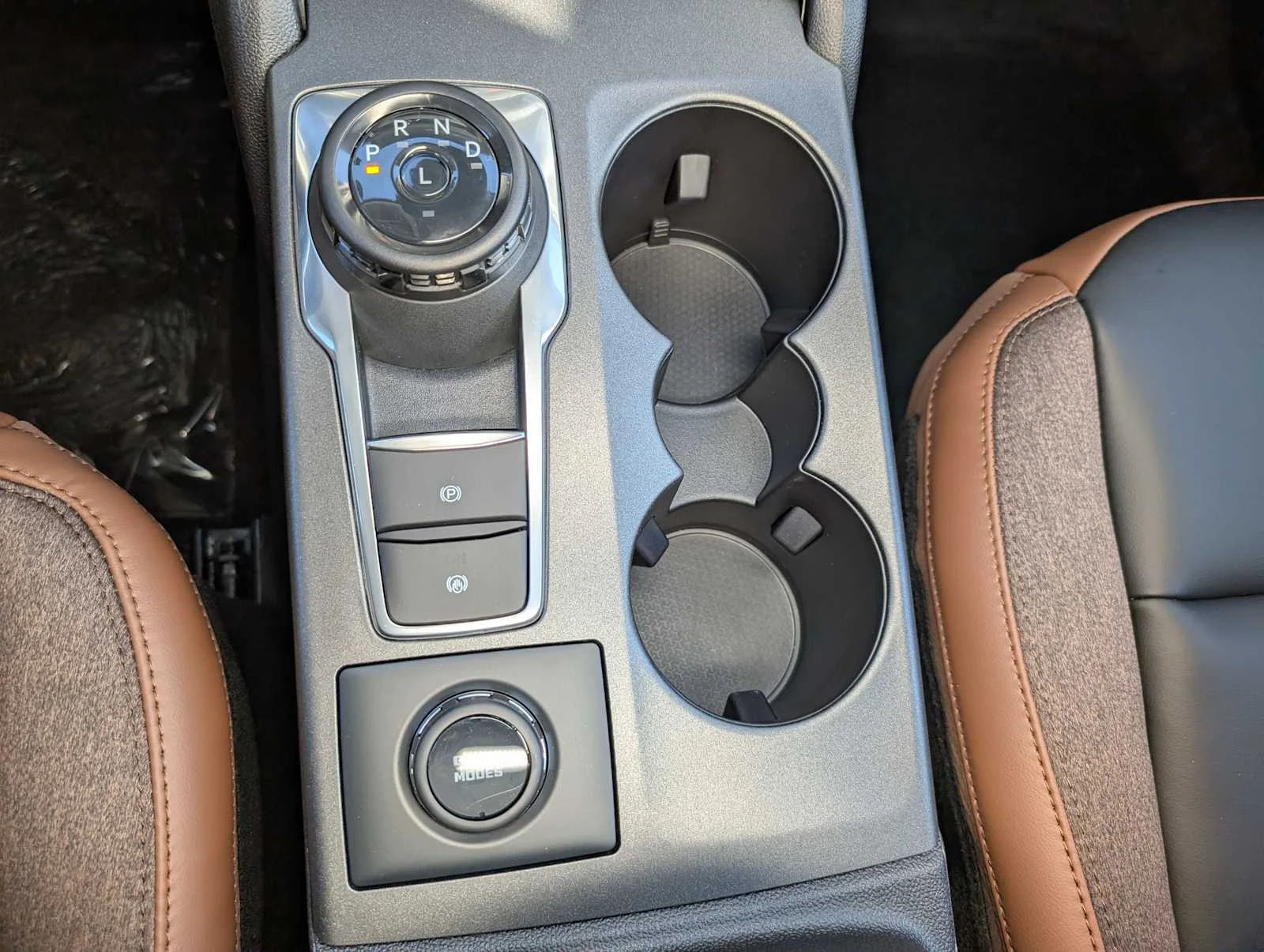 New 2025 Oxford White Ford Outer Banks® image 23