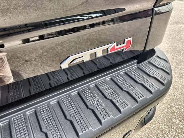 Used 2025 Onyx Black GMC AT4 image 25