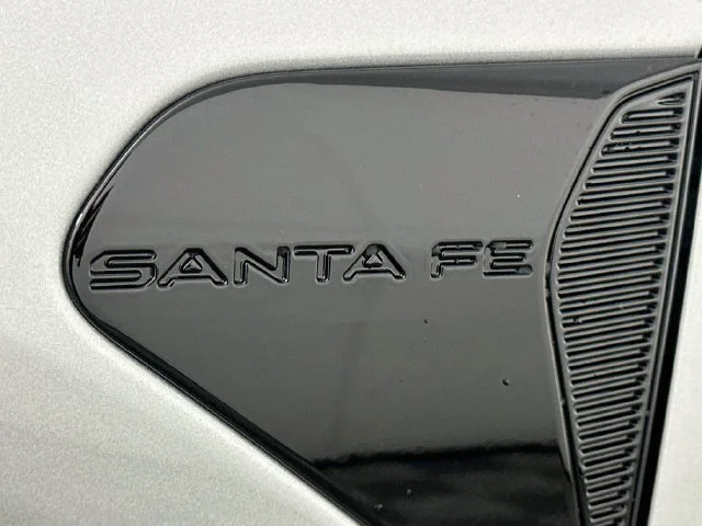 New 2027 Hyundai SANTA FE SE