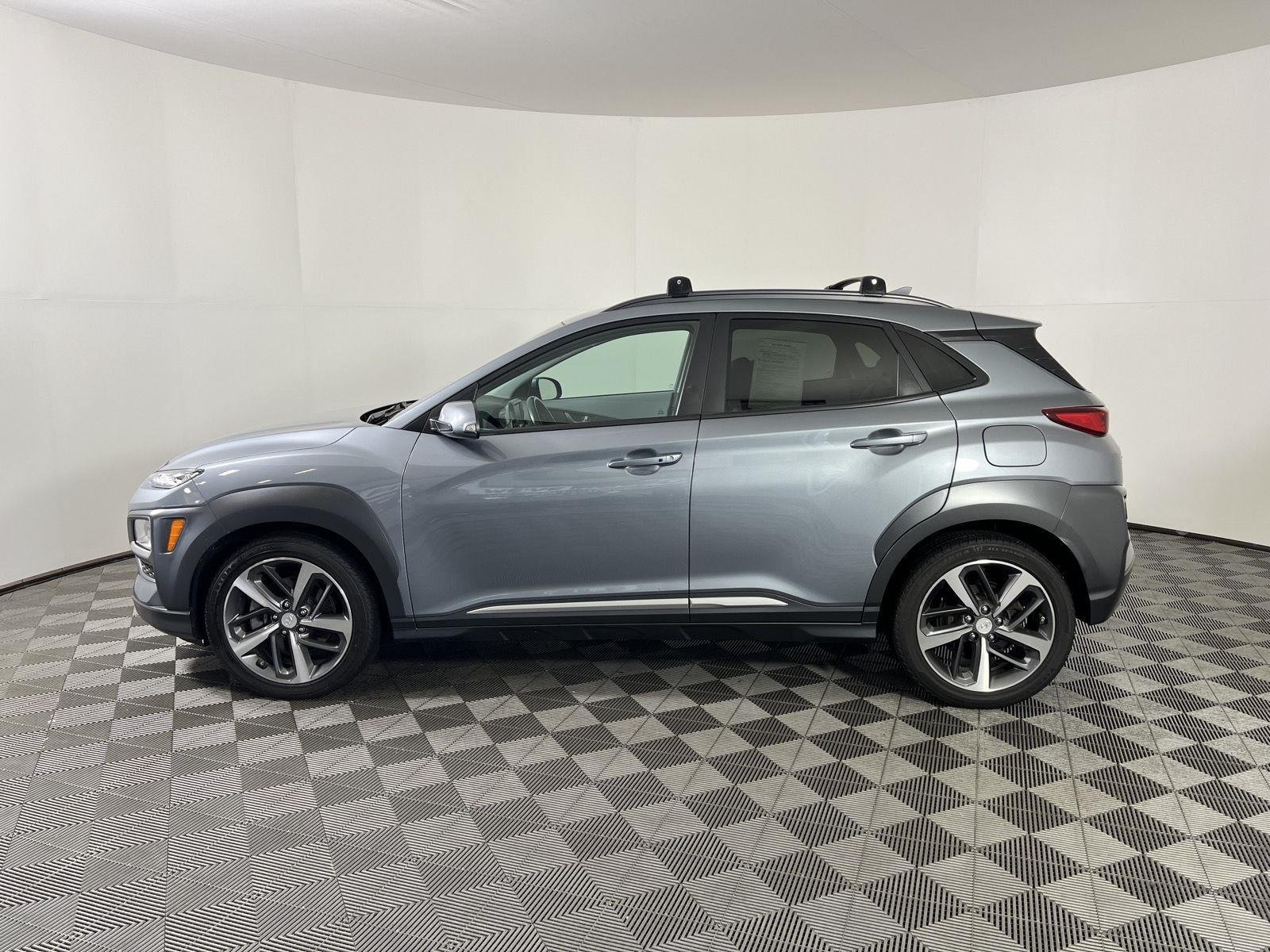 Used 2020 Sonic Silver Hyundai Limited image 17