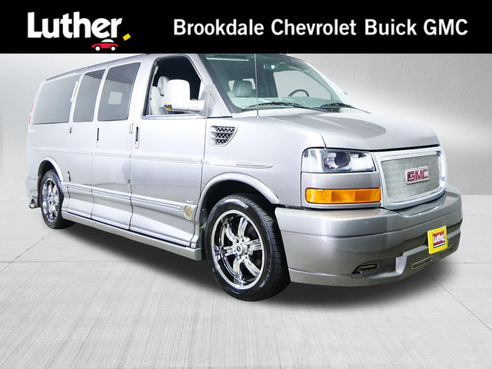 2012 GMC Savana's photo