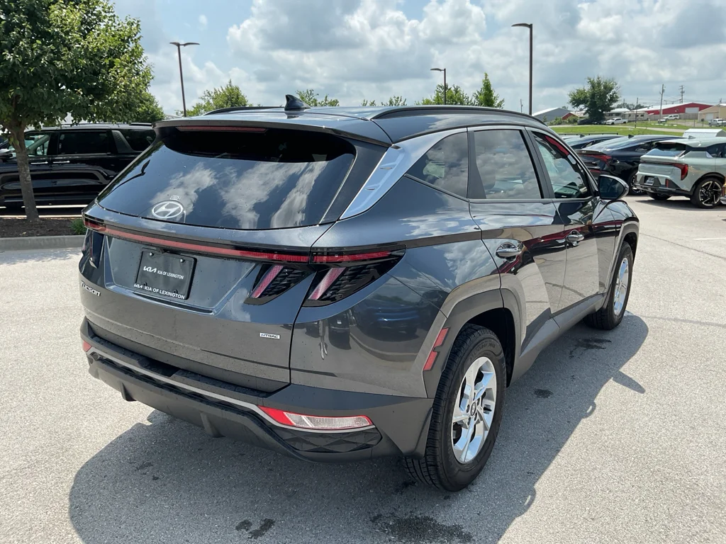 Used 2022 Portofino Gray Hyundai SEL image 9