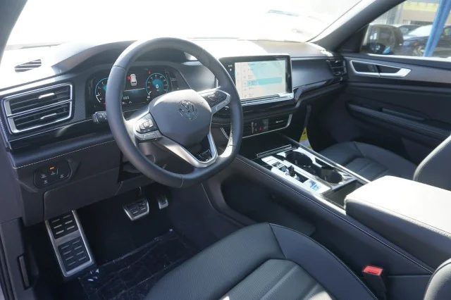 2024 Volkswagen Atlas Cross Sport SEL R-LINE - Photo 19