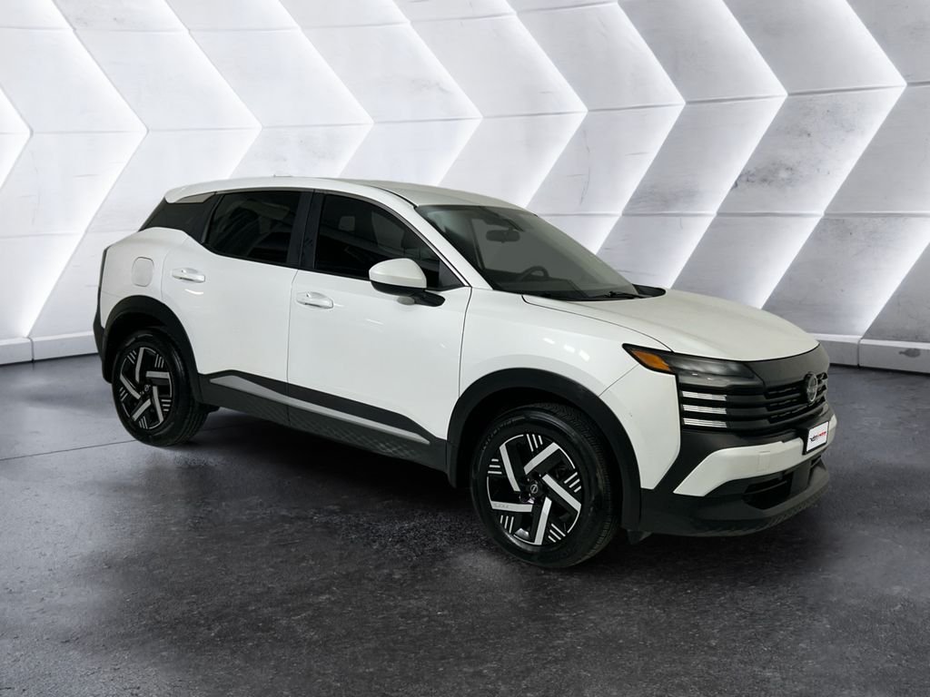 Used 2025 White Nissan SV image 1