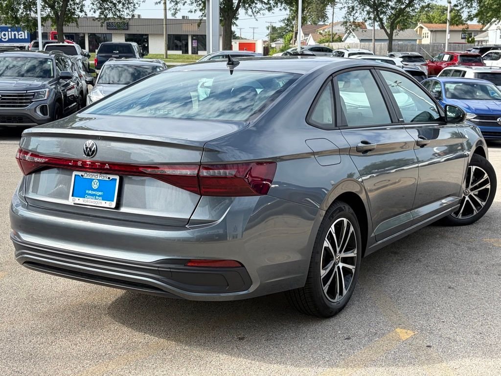 New 2026 Platinum Gray Metallic Volkswagen 1.5T Sport image 4