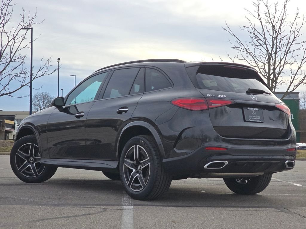 New 2026 Graphite Grey Metallic Mercedes-Benz GLC 300 image 15