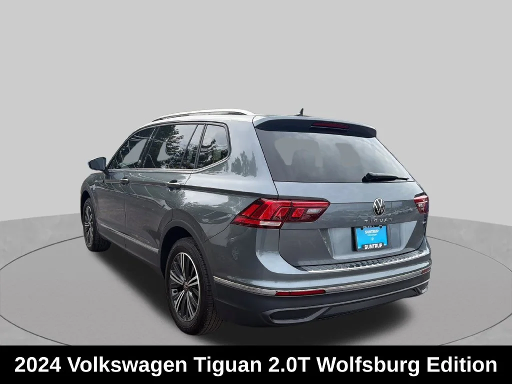 Used 2024 Gray Volkswagen 2.0T Wolfsburg Edition image 3