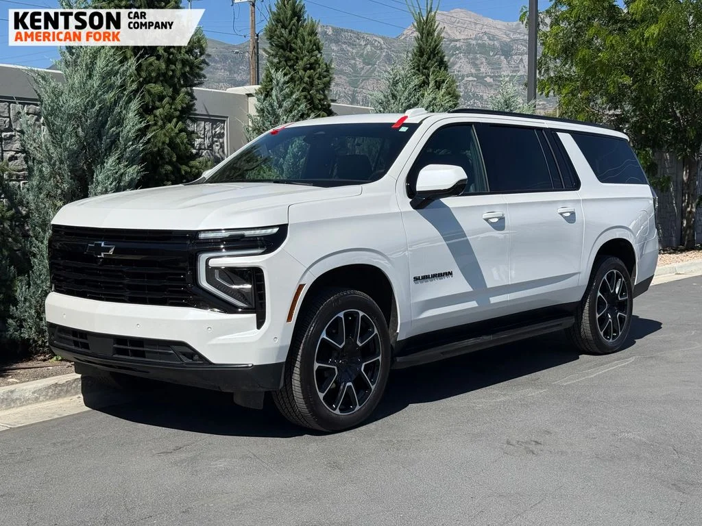Used 2025 White Chevrolet RST image 3