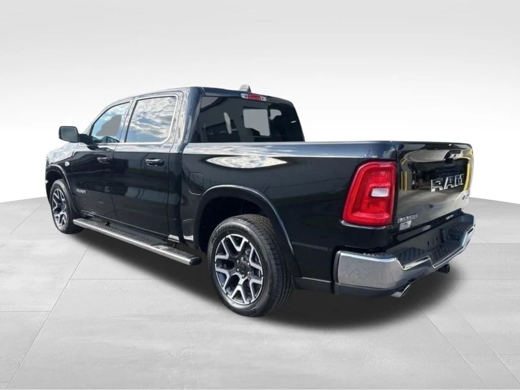 New 2026 Diamond Black Crystal Pearl-Coat Exterior Paint RAM Laramie image 8