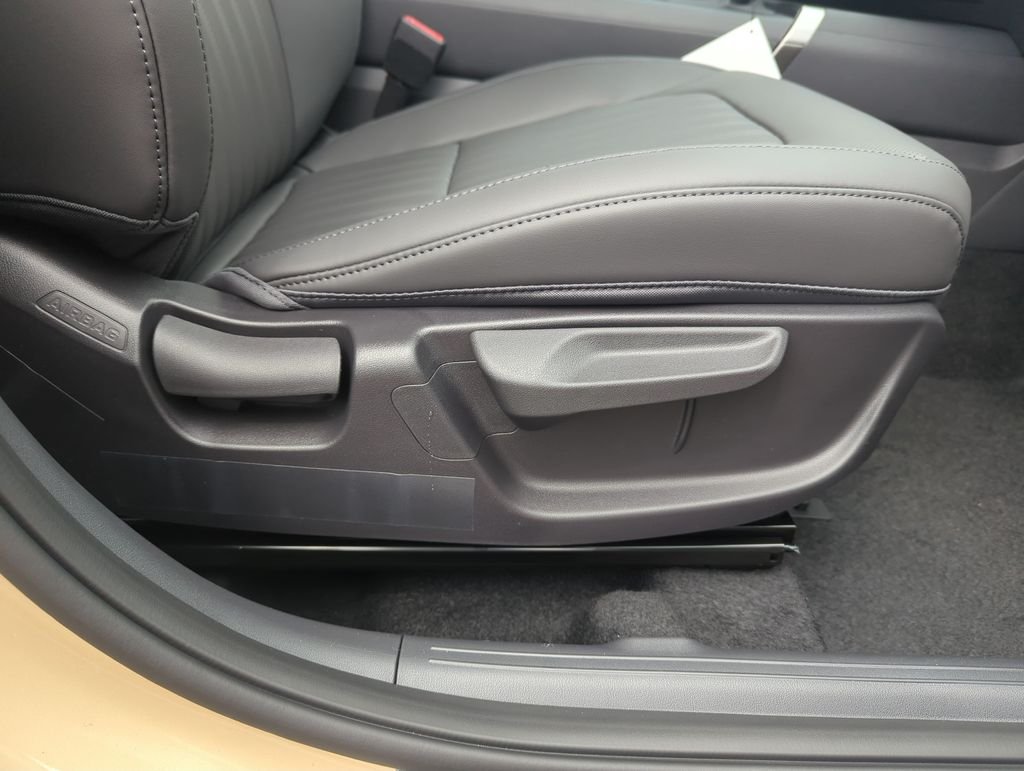 New 2027 Terrain Brown Kia X-Line S image 36