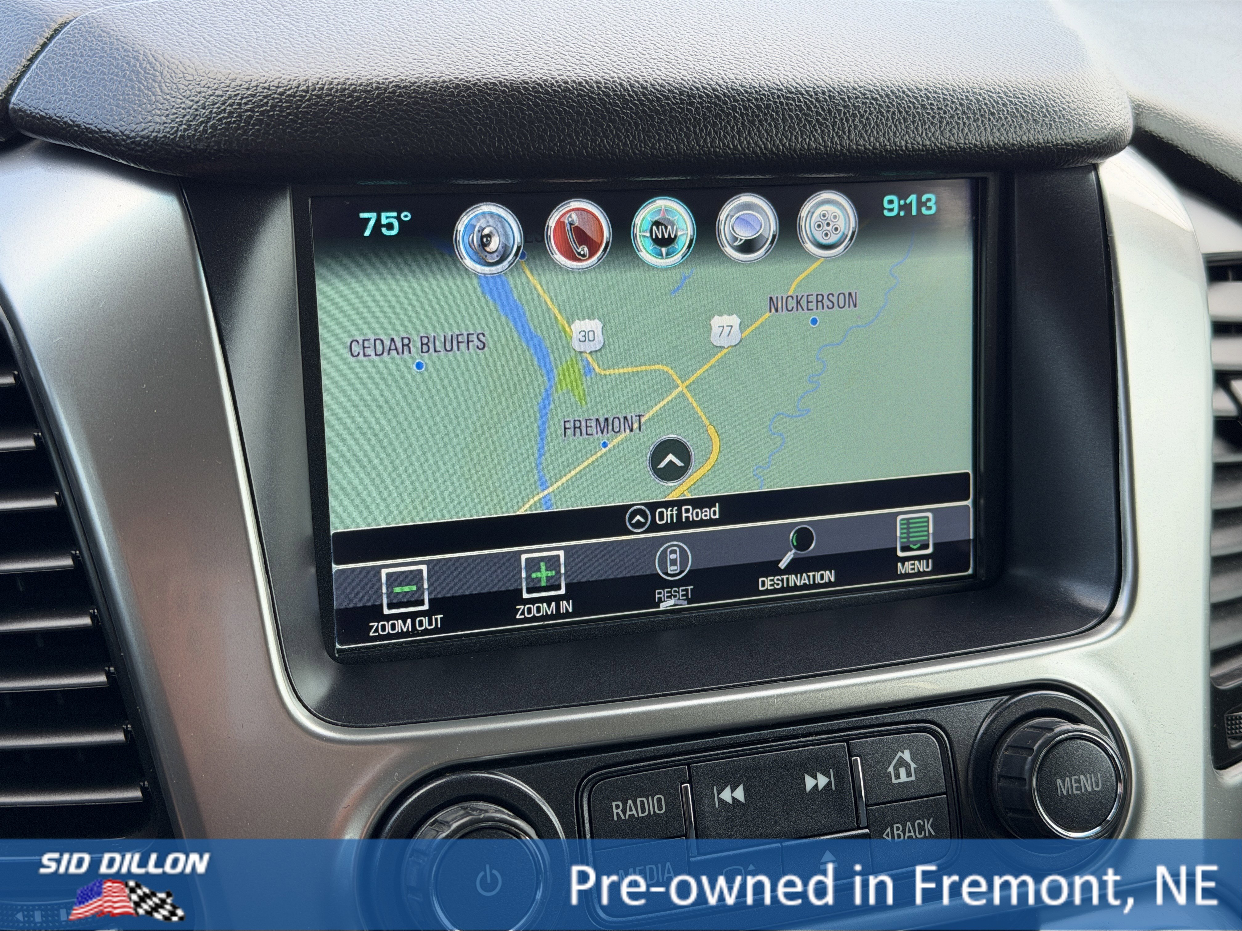 Certified Used 2020 SILVER ICE METALLIC Chevrolet Premier image 11