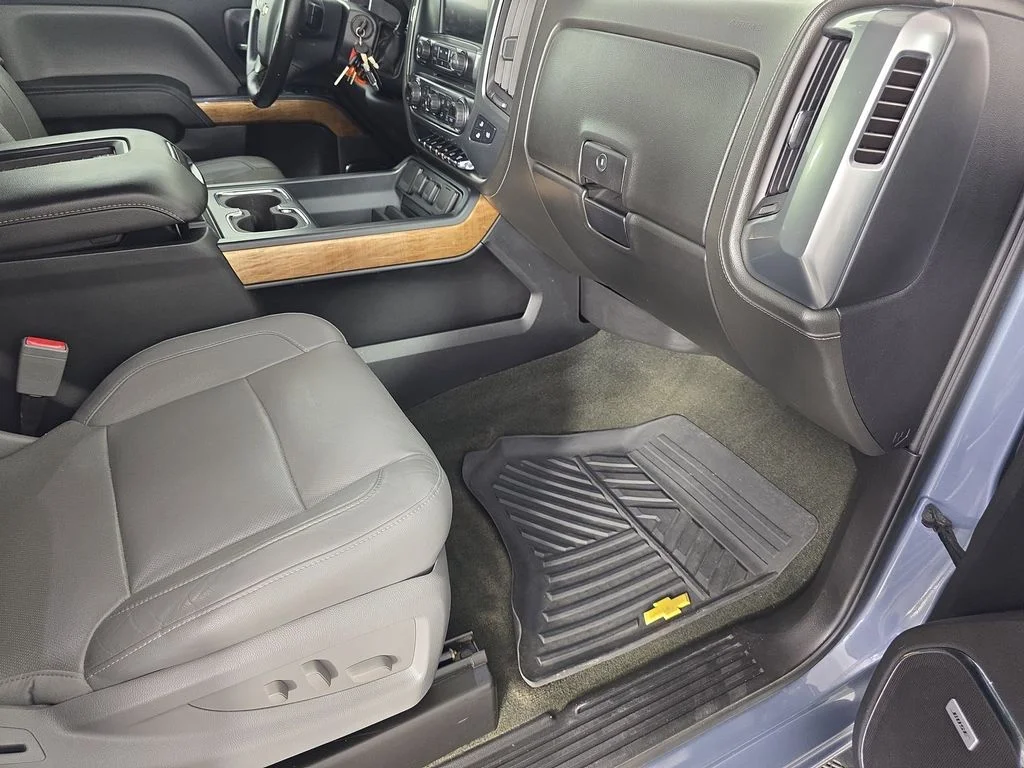 Used 2016 Gray Chevrolet LTZ image 33