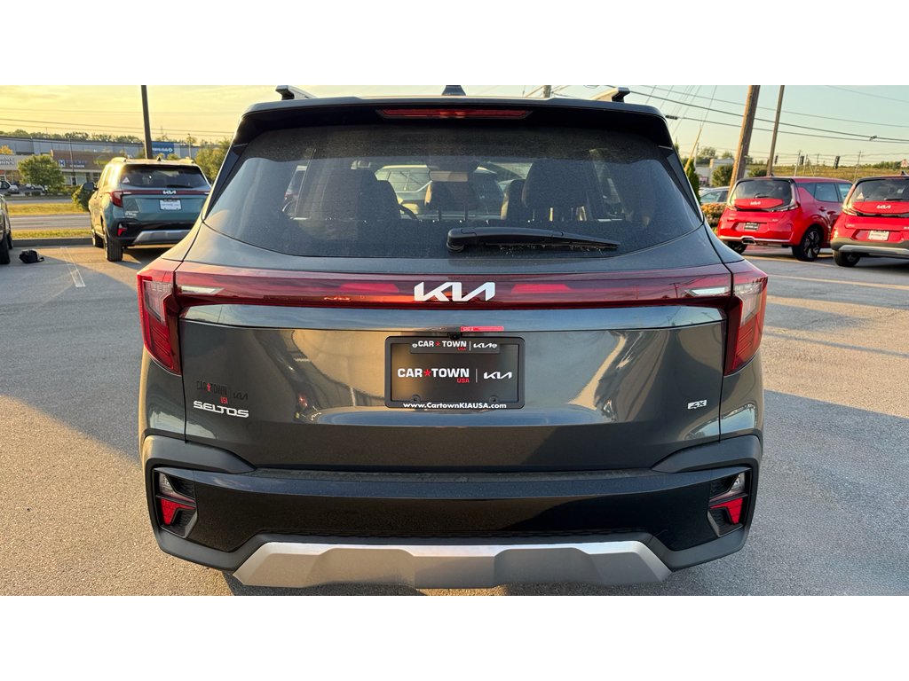 New 2026 Gravity Gray Kia S image 4