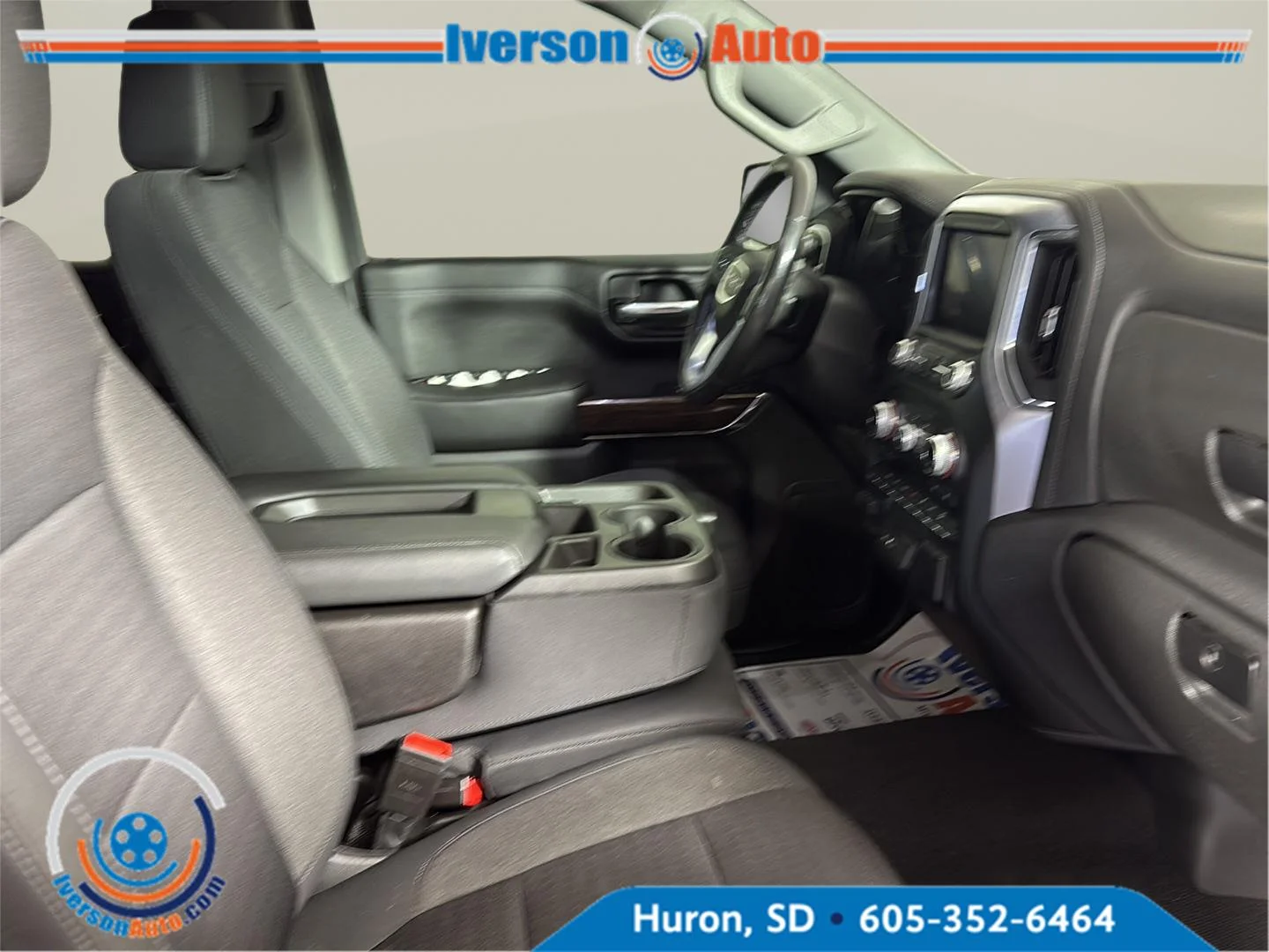 Used 2020 Cardinal Red GMC SLE image 26
