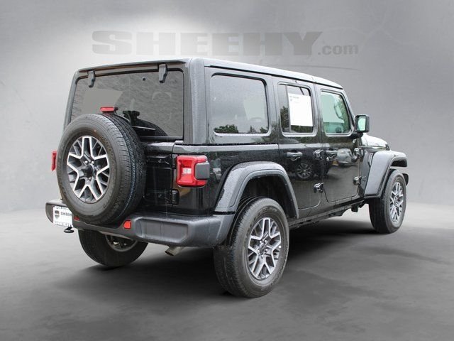 Used 2025 Black Jeep Sahara image 12