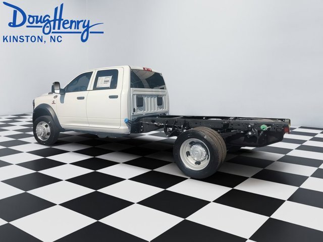 New 2026 Bright White Clearcoat RAM Tradesman image 3