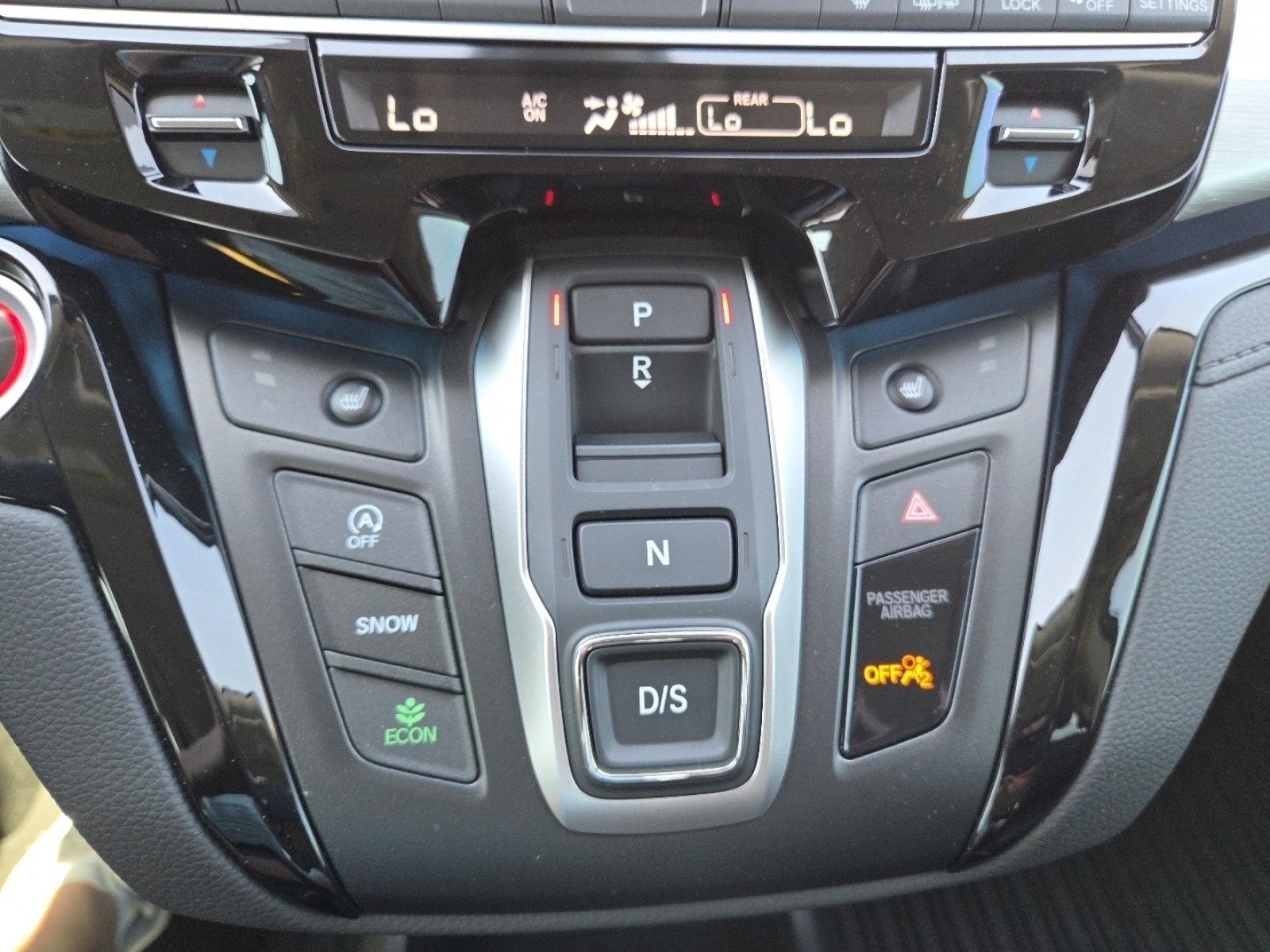 New 2026 Sonic Gray Pearl Honda Touring image 33