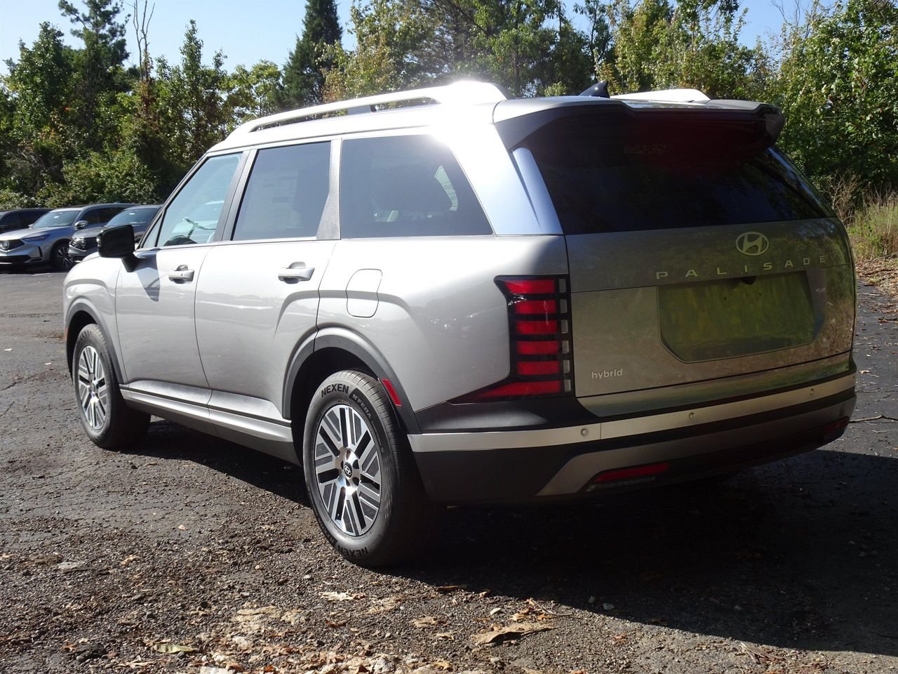 New 2027 Silver Hyundai SEL 7P image 3