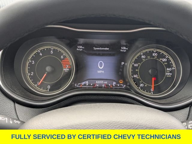 Used 2023 White Jeep Altitude image 21