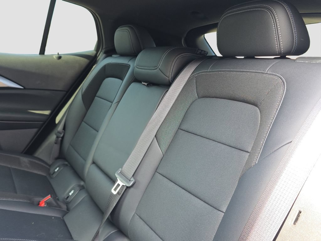 2024 Chevrolet Equinox EV LT - Photo 12