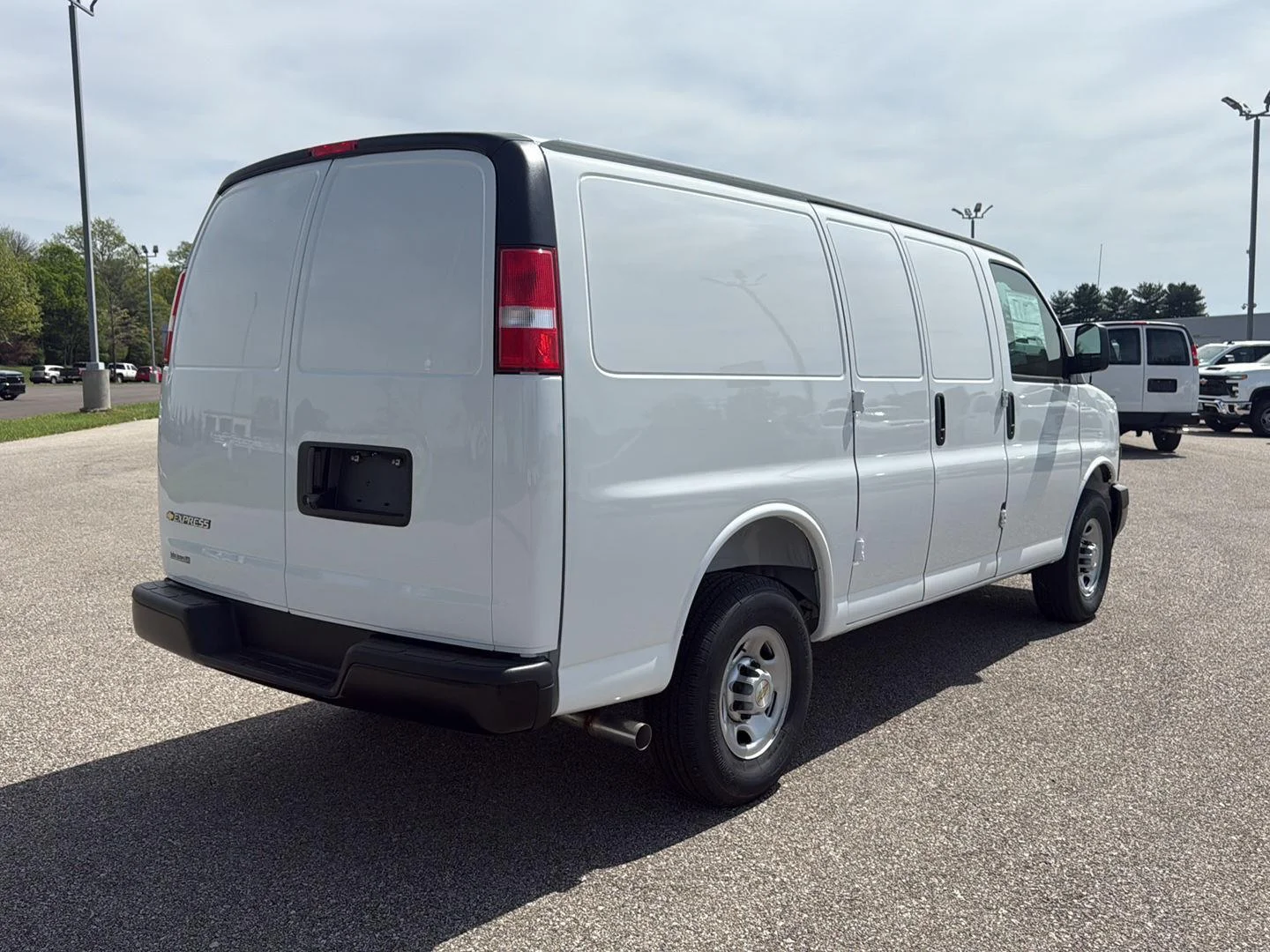 2026 Chevrolet Express Cargo Work Van - Photo 15