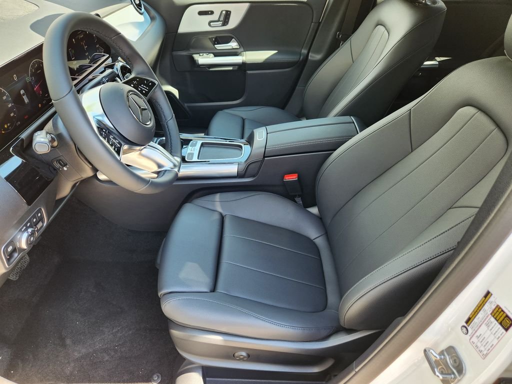 New 2026 Polar White Mercedes-Benz GLA 250 4MATIC® image 14