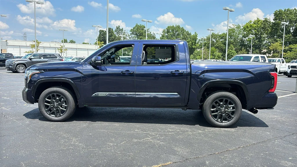 New 2026  Toyota Platinum image 4