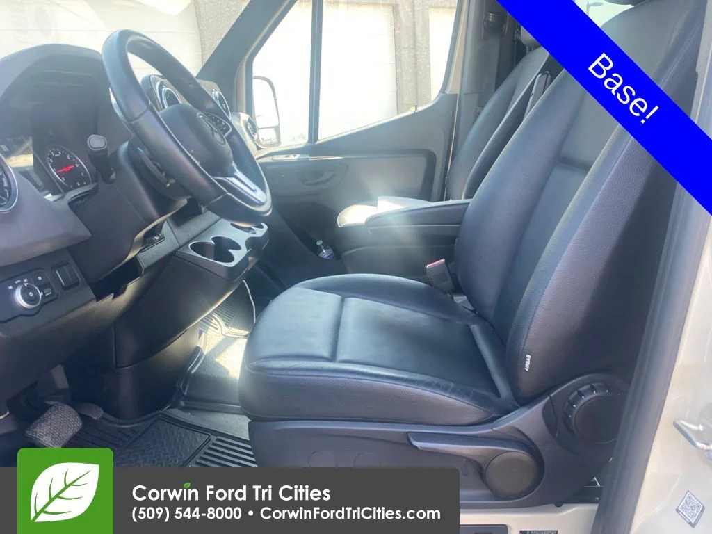 Used 2023 Yellow Mercedes-Benz Passenger 144 WB image 3