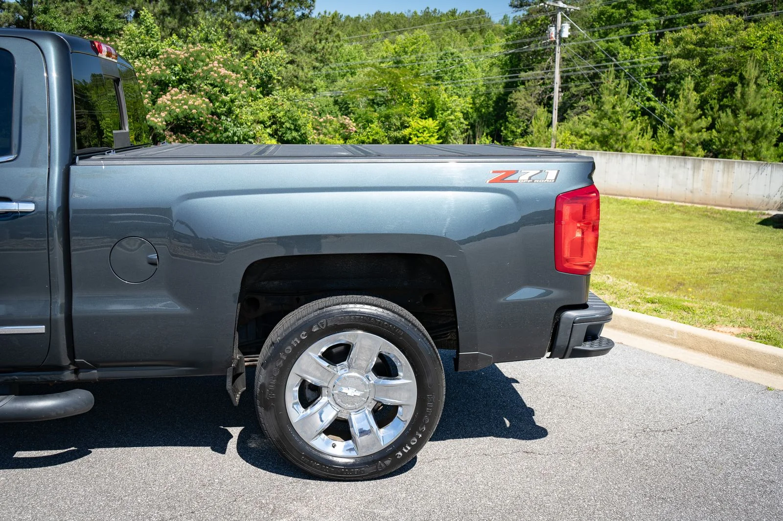Used 2018 Gray Chevrolet LTZ image 6