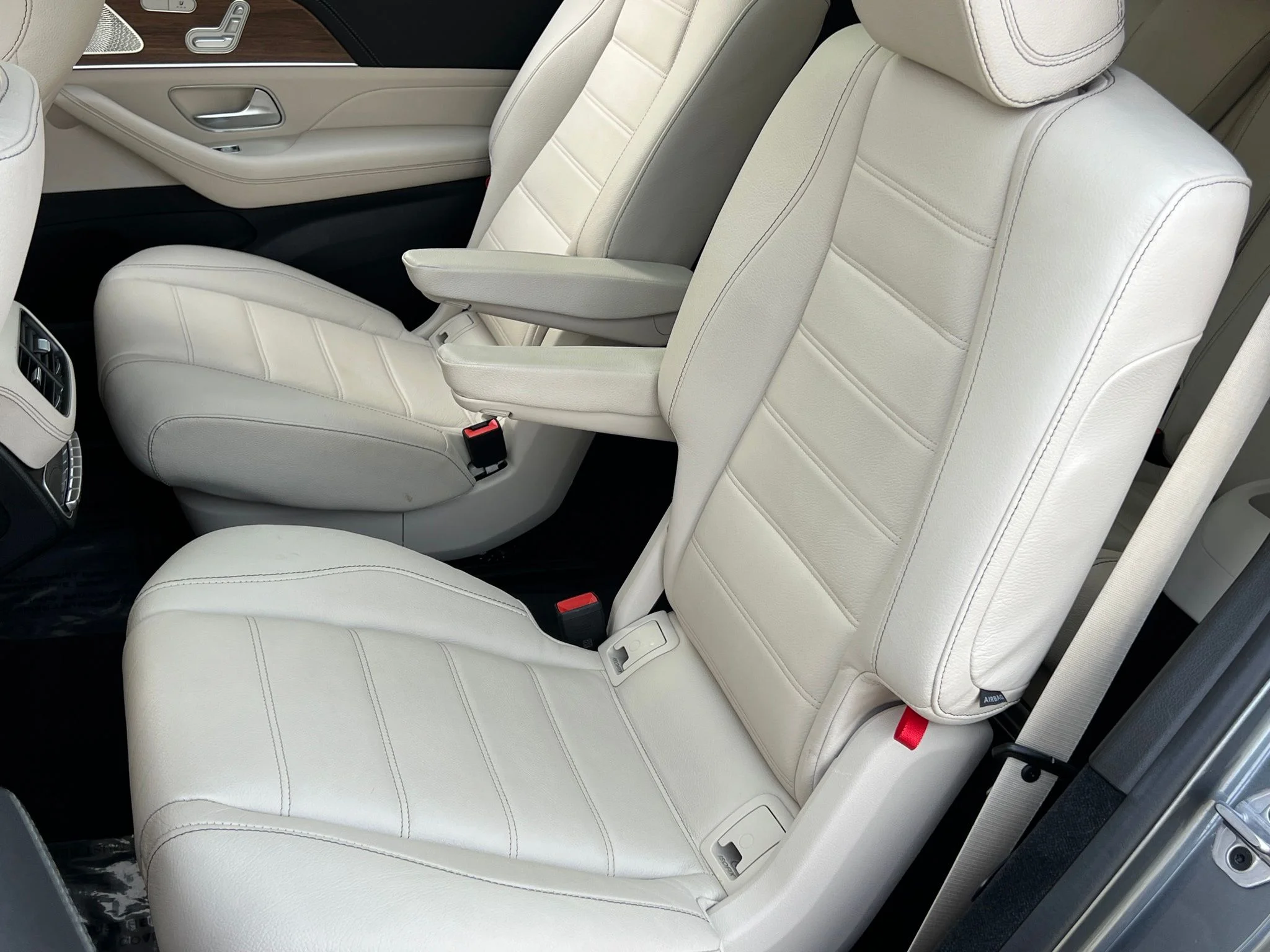 Used 2023 Gray Mercedes-Benz GLS 580 image 19