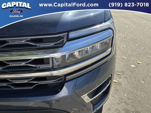 Used 2022 Blue Ford Platinum image 11