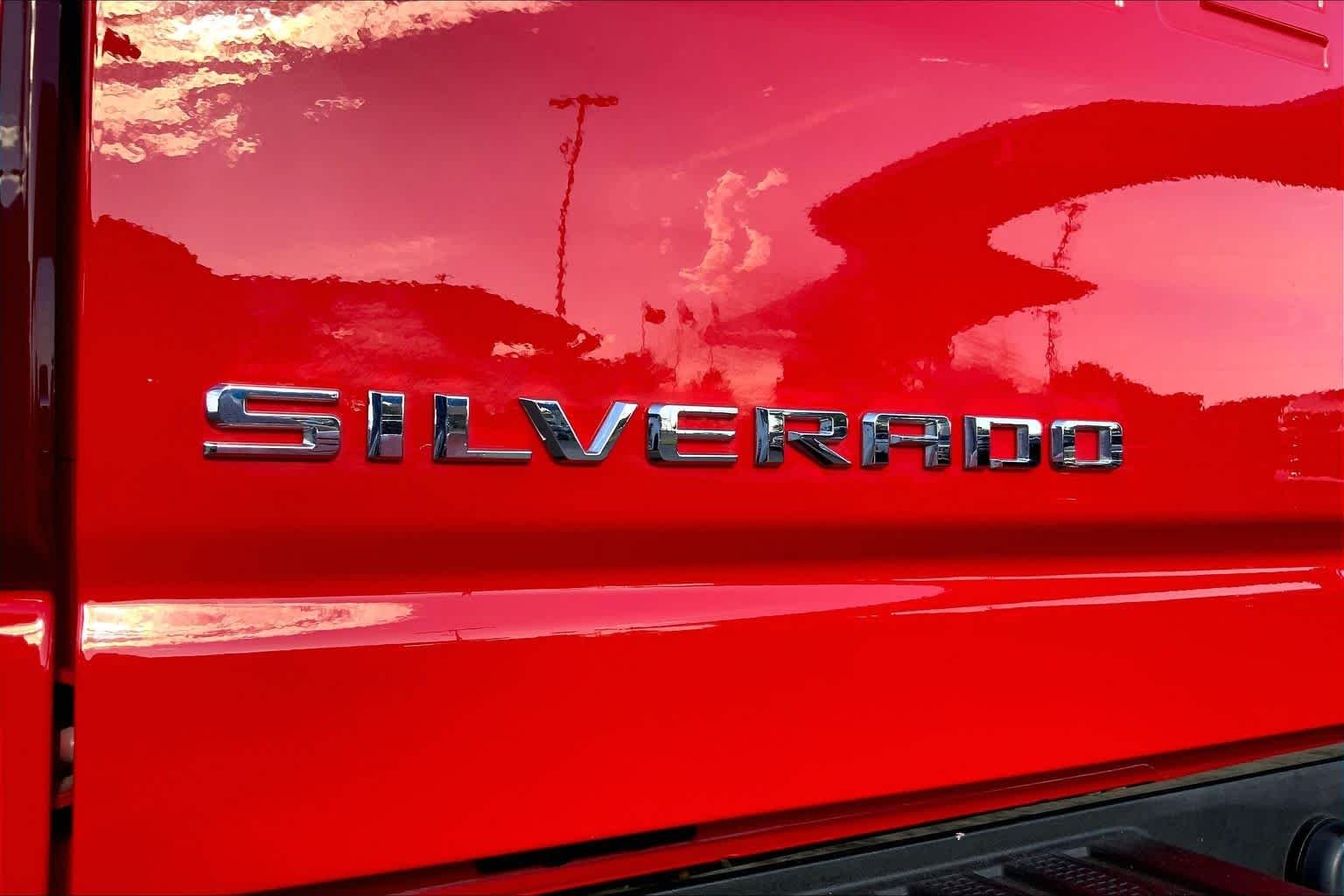 Used 2024 Red Hot Chevrolet Custom image 30