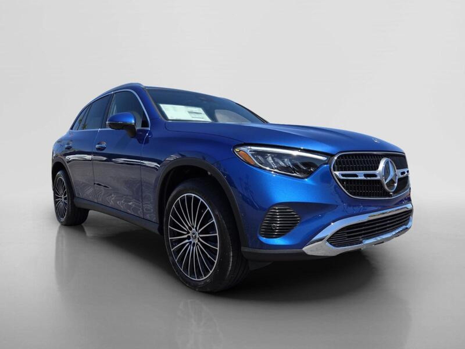 New 2026 Starling Blue Metallic Mercedes-Benz GLC 300 SUV image 7