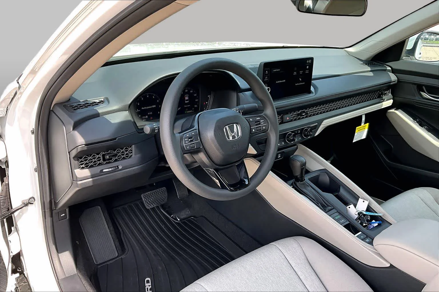 New 2026 Platinum White Pearl Honda LX image 8