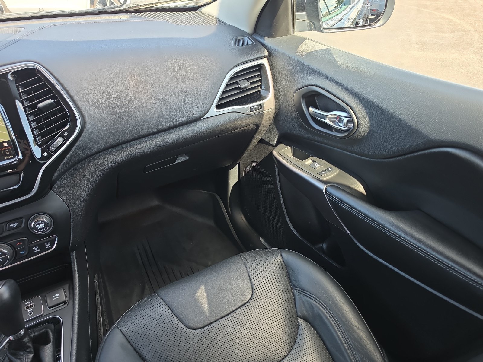 Used 2019 Black Jeep Limited image 12