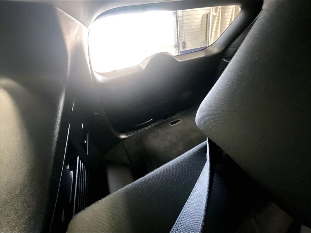Used 2024 Gray Hyundai SEL image 17