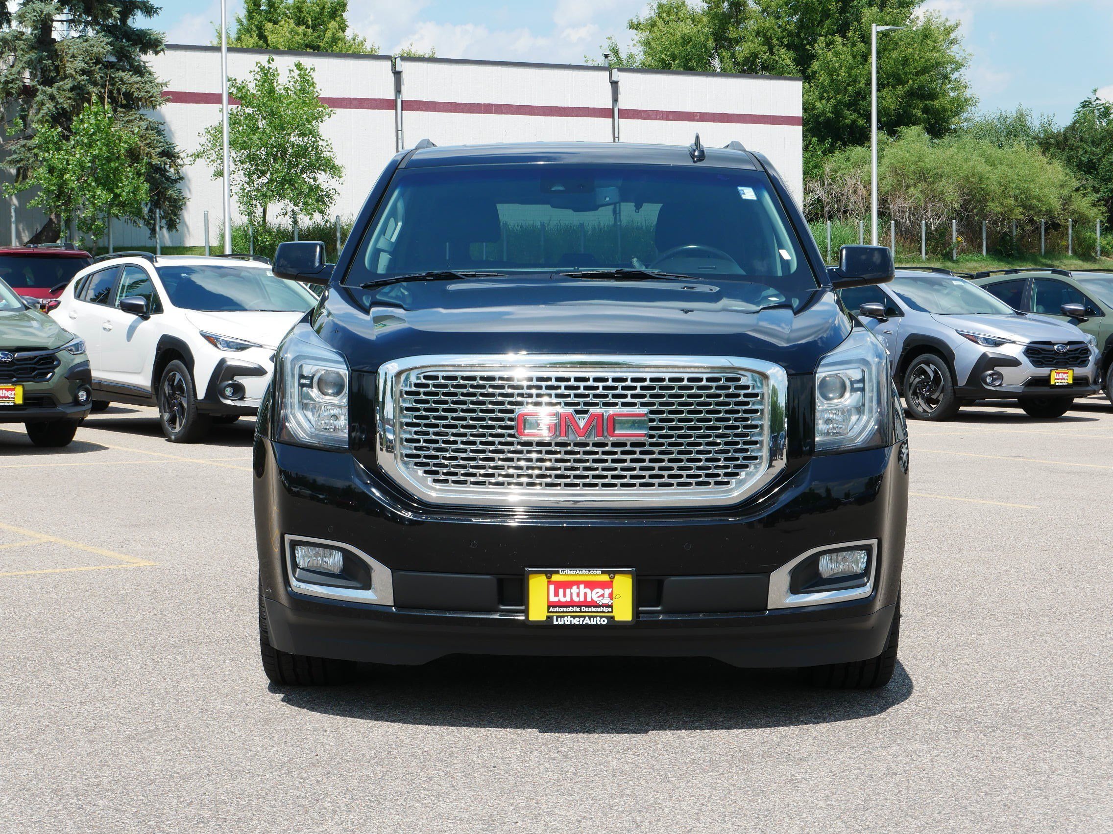 Used 2018 GMC Yukon SLT with VIN 1GKS2BKC2JR331881 for sale in Vadnais Heights, Minnesota
