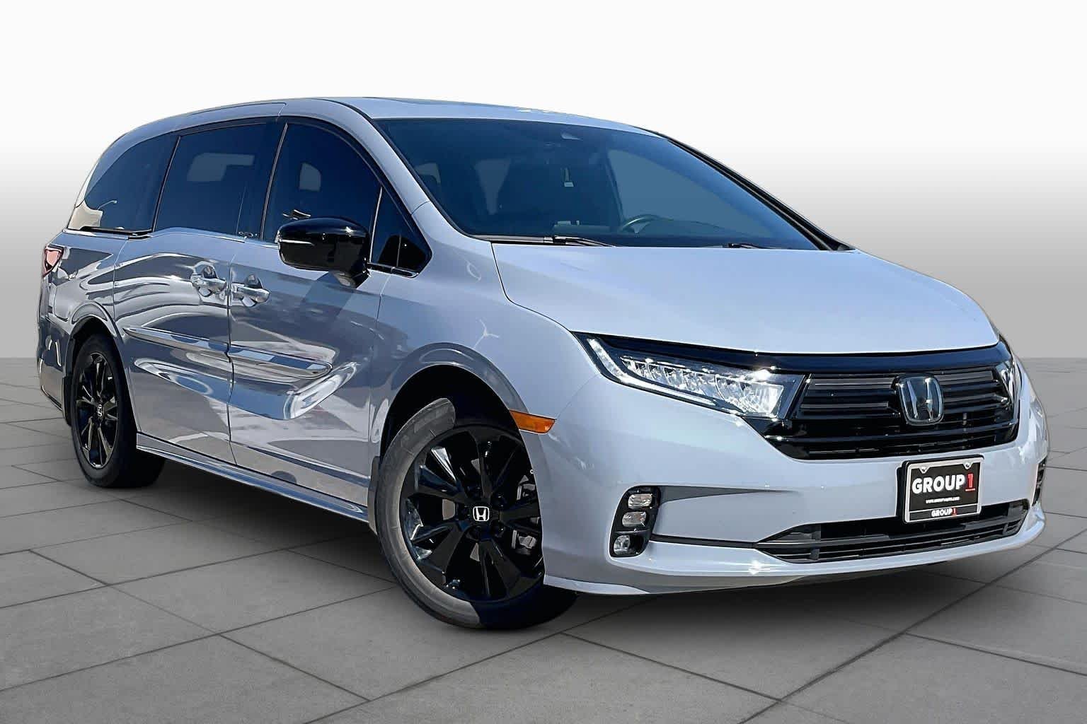 Used 2023 Sonic Gray Pearl Honda Sport image 3