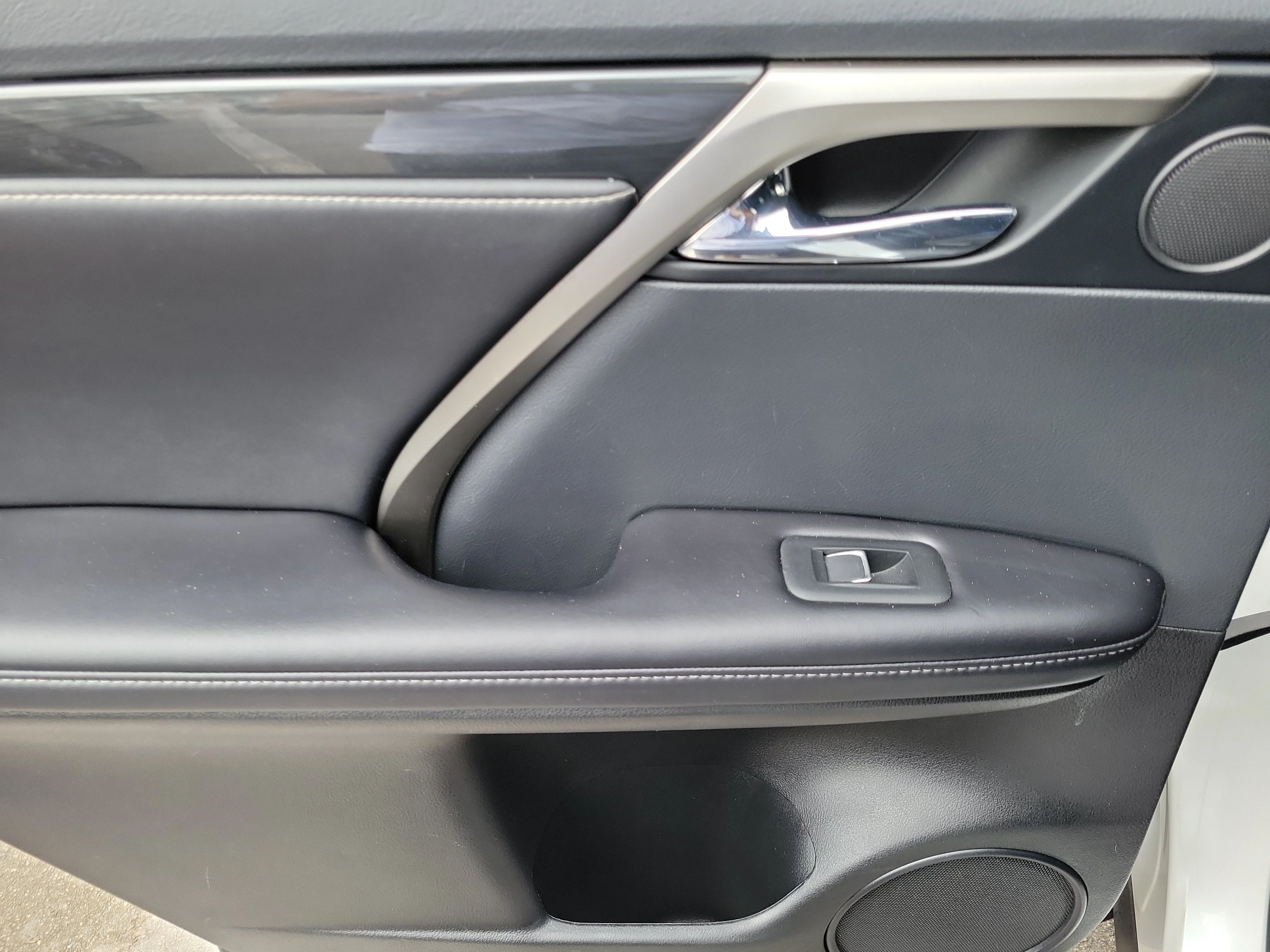 Used 2020 White Pearl Lexus RX 350 image 11