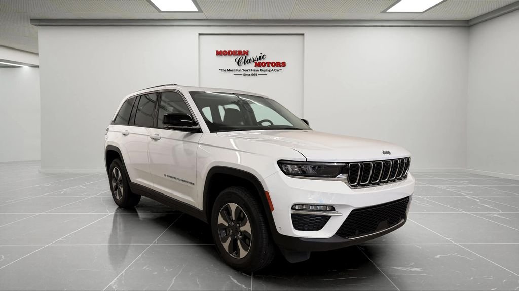 2022 Jeep Grand Cherokee 4xe 4x4's photo