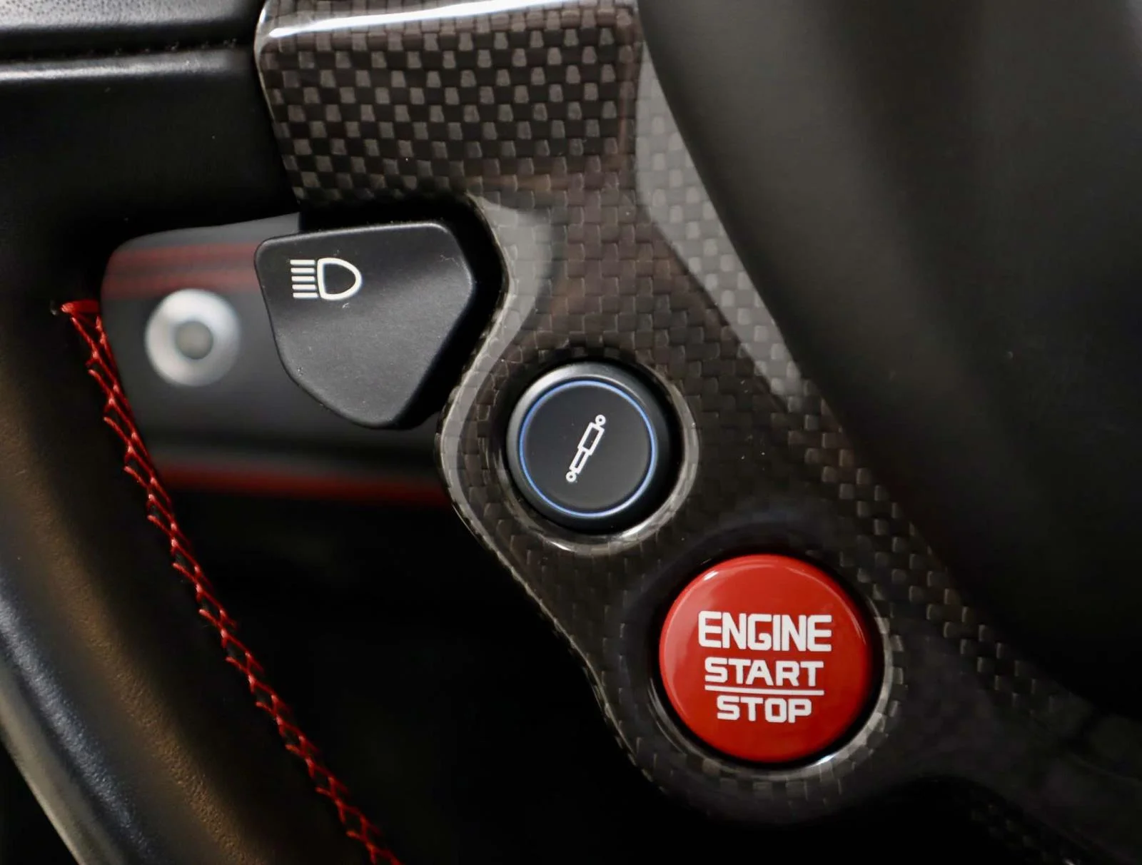 Used 2019 Black Ferrari Convertible image 28