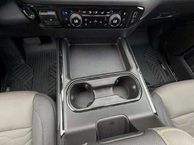 2026 Chevrolet Silverado 2500 HD ZR2 - Photo 18