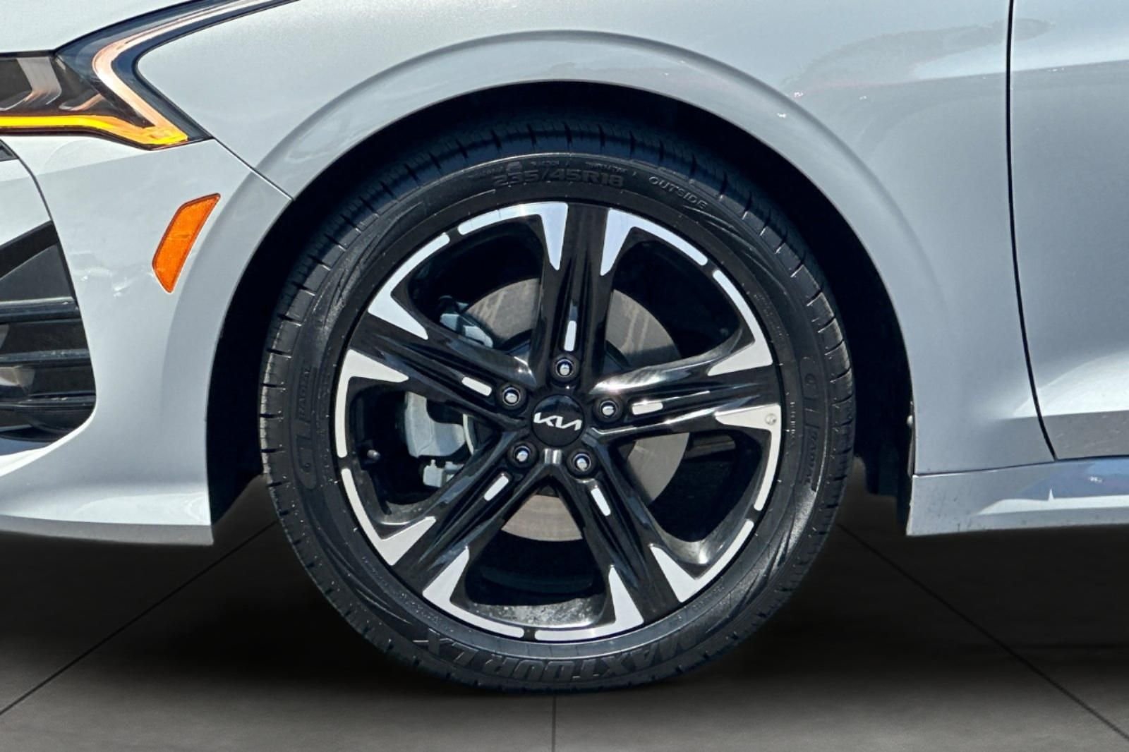 Used 2024 Gray Kia GT-Line image 31